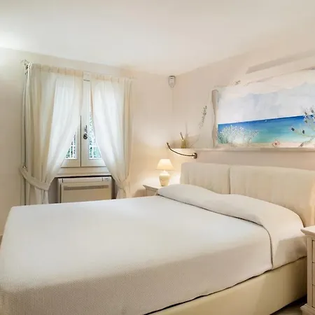 [villa Sul Mare] Con Piscina E Jacuzzi Privata Baja Sardinia