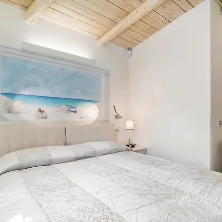 Villa Sul Mare Con Piscina E Jacuzzi Privata Baja Sardinia